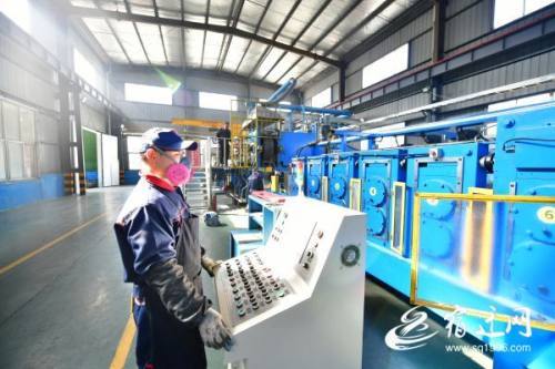 從制造到智造 沭陽(yáng)企業(yè)借力智能機(jī)器人實(shí)現(xiàn)年銷售額123億元新飛躍