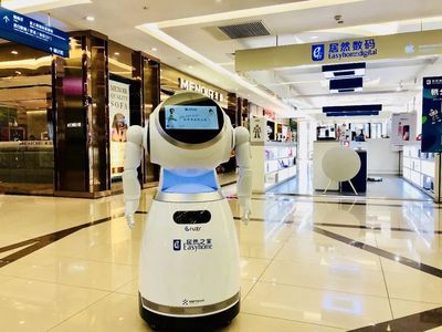 2150臺(tái)Cruzr機(jī)器人上崗，優(yōu)必選攜手居然之家重塑智能新零售體驗(yàn)